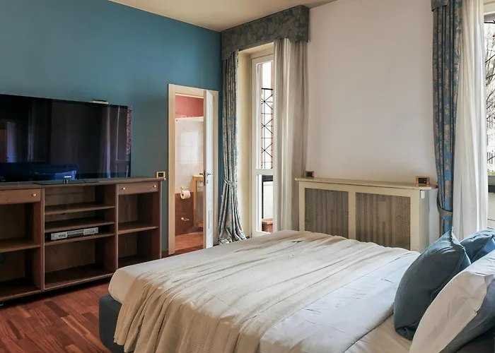Elegant Luxury In Historic Center - M2 Apartmán *